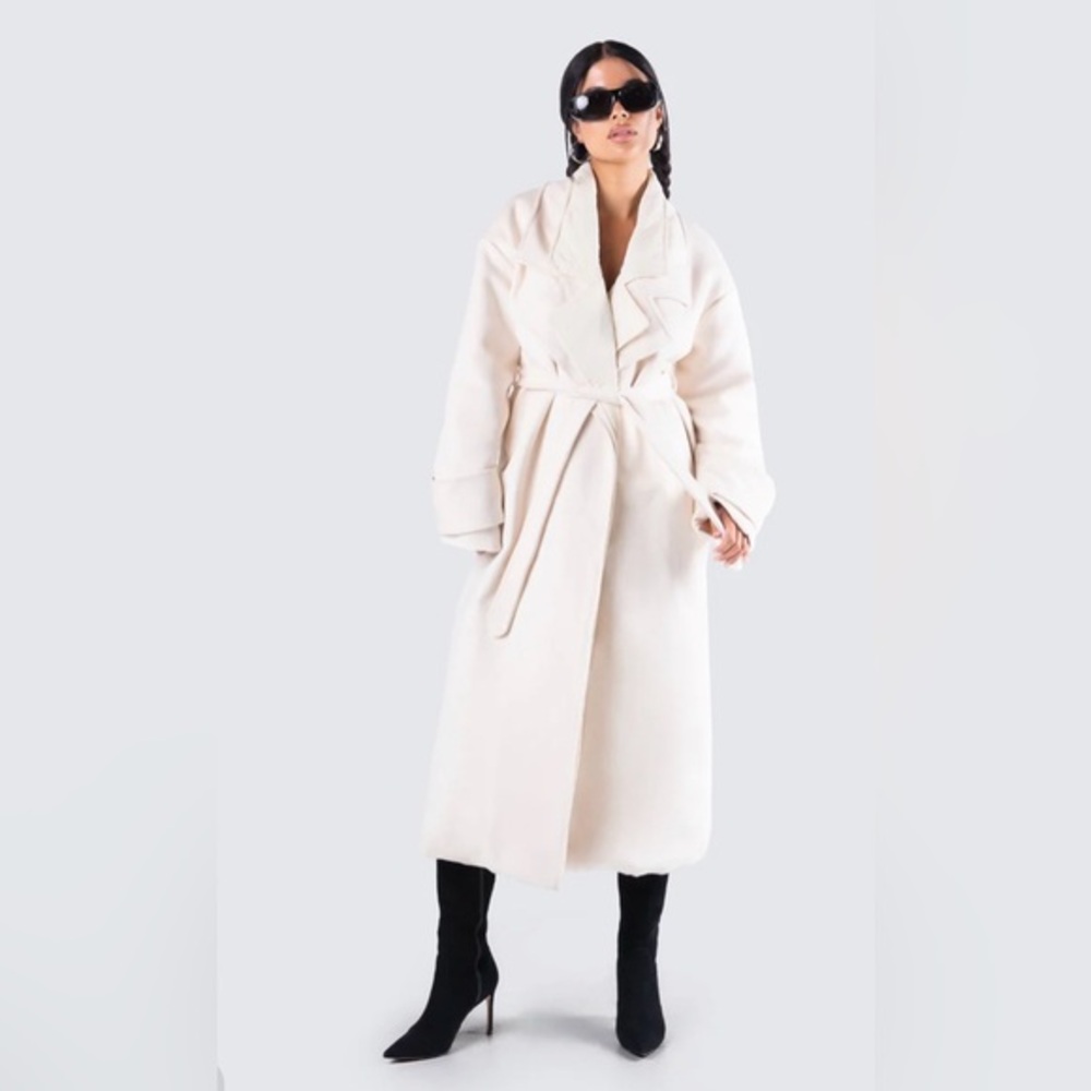 Finesse Julian Cream Maxi Coat S and XS are available FE2